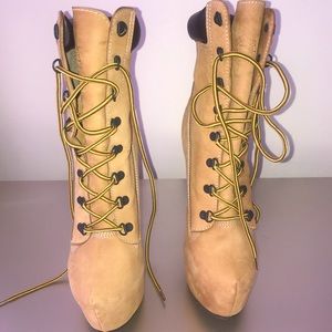 Zigy timberland inspired platform heel boots